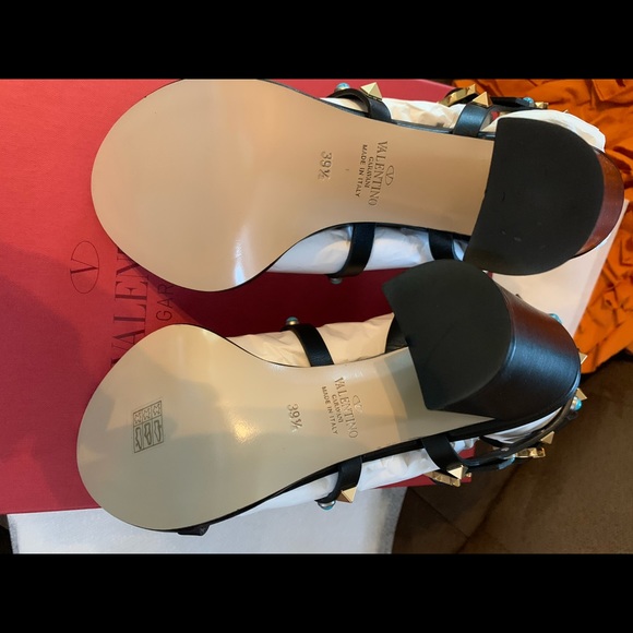 Valentino Rolling Rockstud 90mm Sandals - Picture 7 of 8